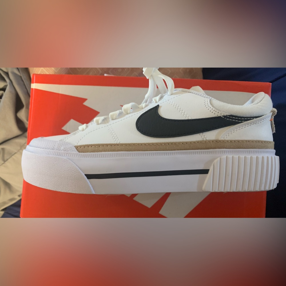 Nike court legacy lift(final offer)